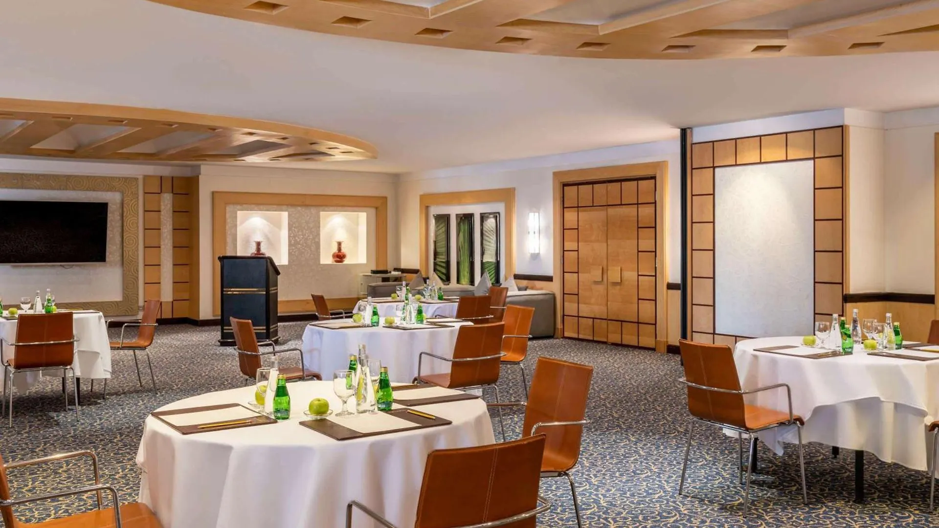 Anwar Al Madinah Moevenpick Hotel Medina 5*,  Saudi Arabia